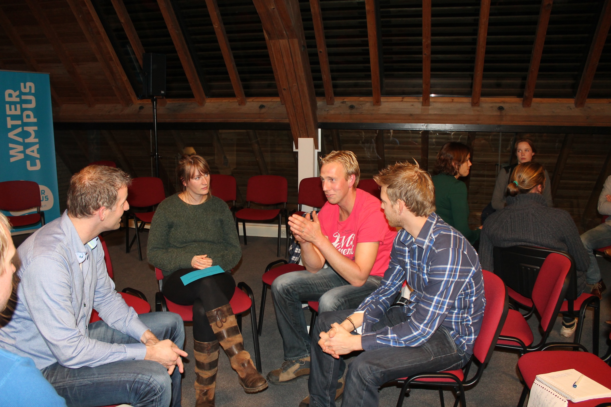 Met elkaar stellingen bespreken